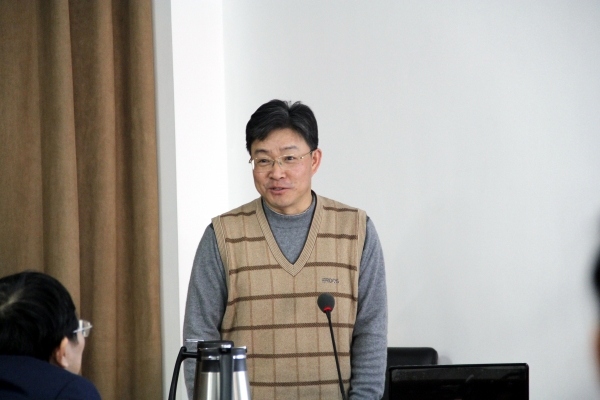 中国科学院大学地球科学学院侯泉林教授报告 中国科学院大学地球科学学院侯泉林教授报告