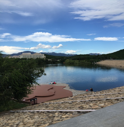 秋日雁栖湖风光