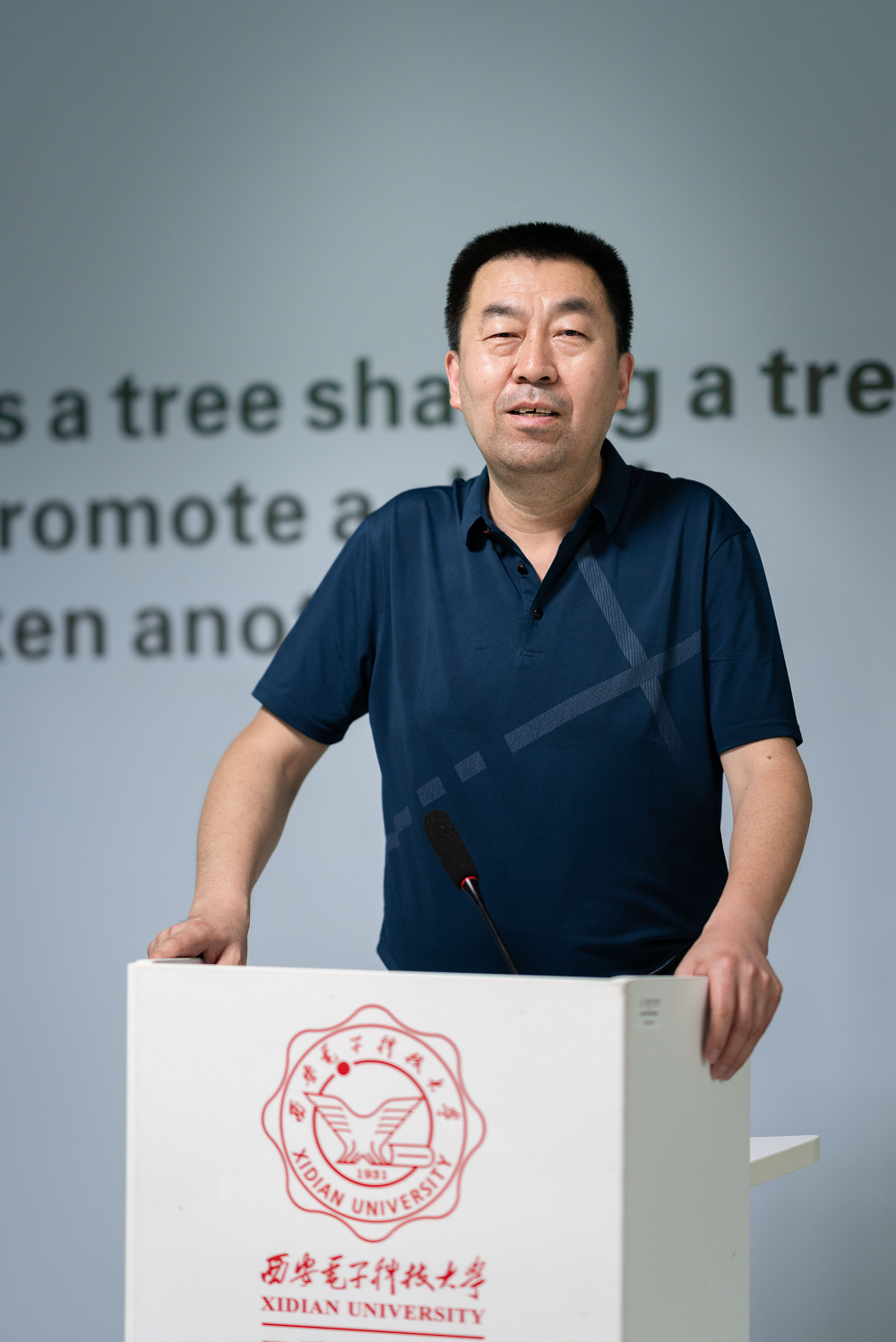 嘉宾图片.png