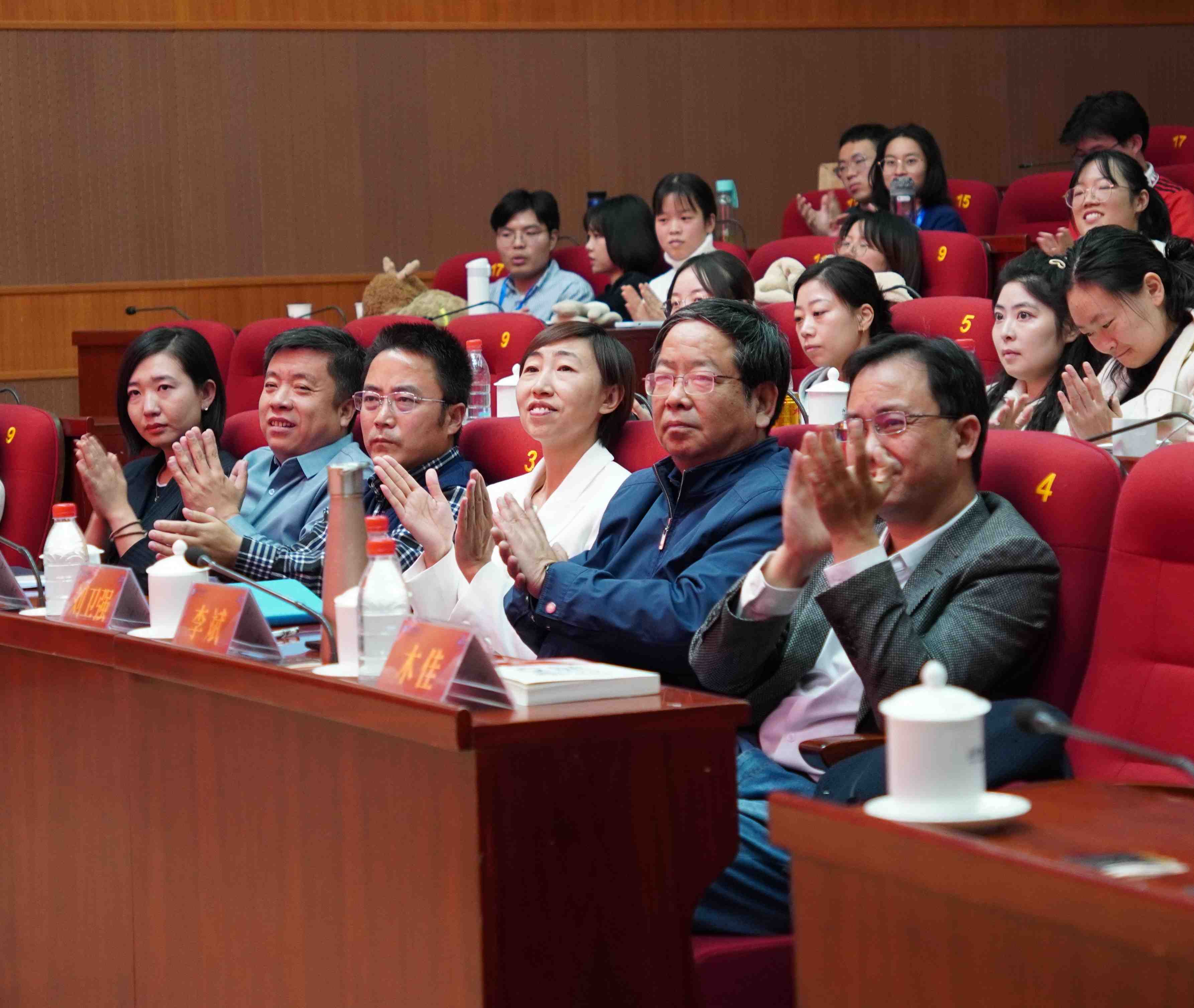2国科大记者团20周年庆典现场_魏子继摄影.jpg