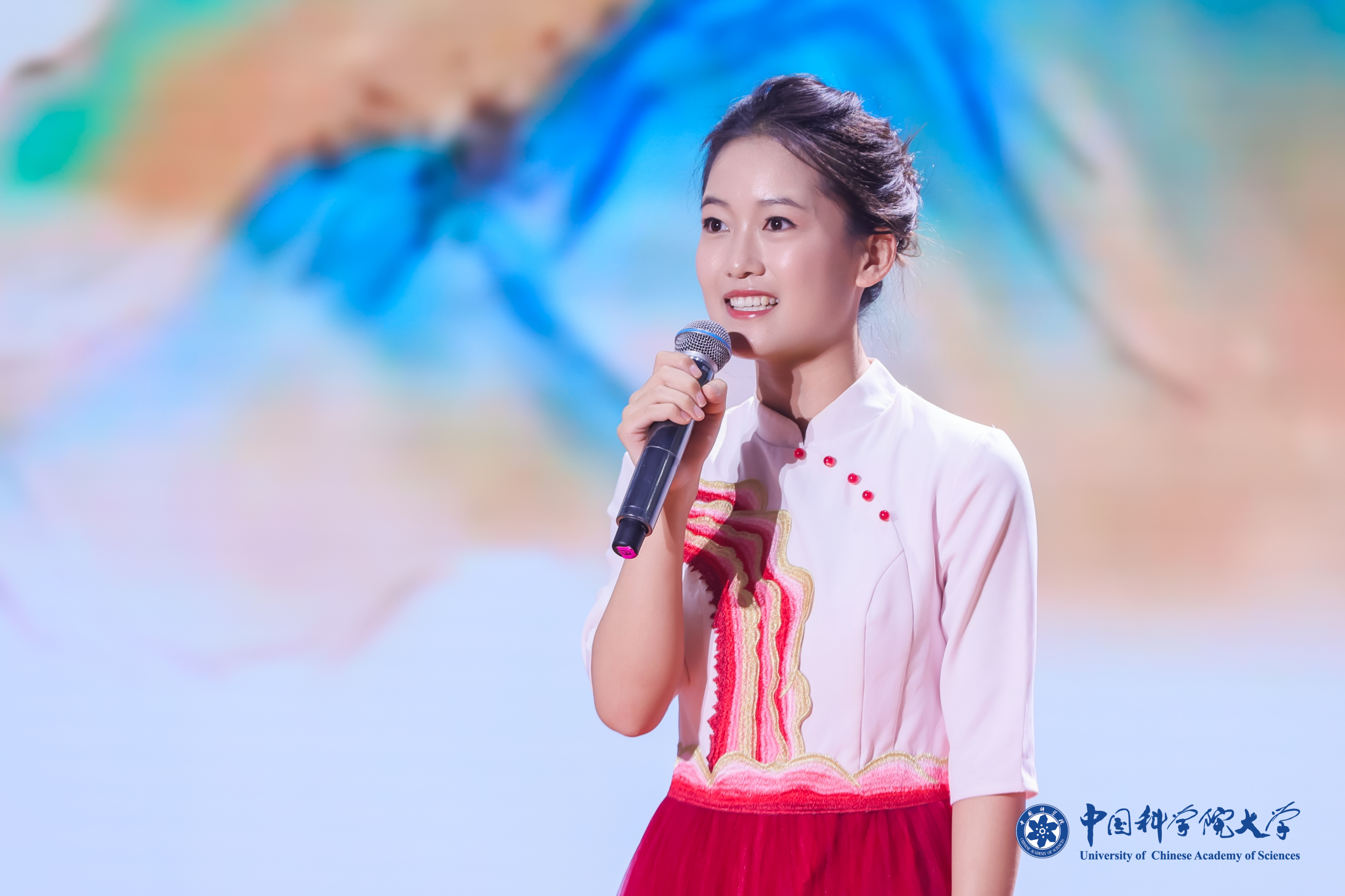 大学生组优秀奖《诗意中国》.JPG