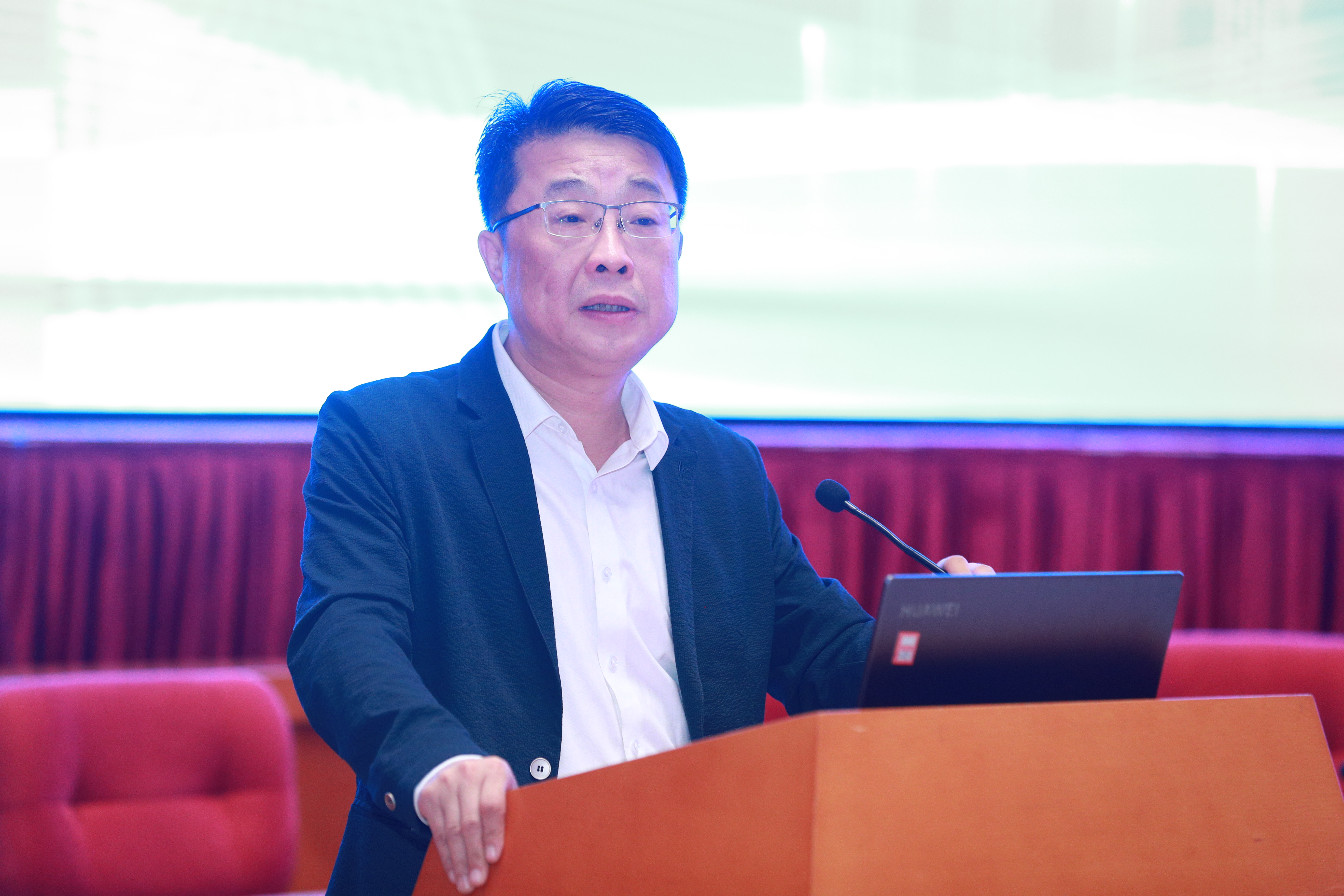 董纪昌.JPG