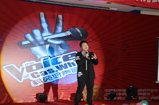 冠军李桐演唱《背叛》
