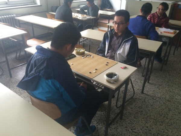 围棋对弈照片
