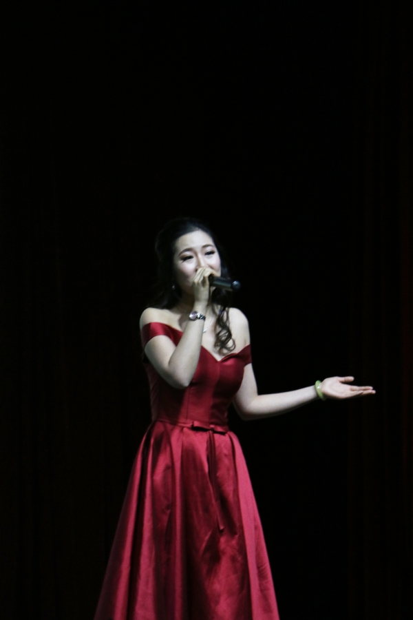 倾情演唱