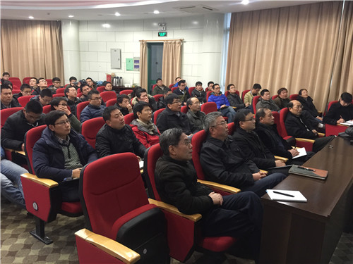 报告会现场 